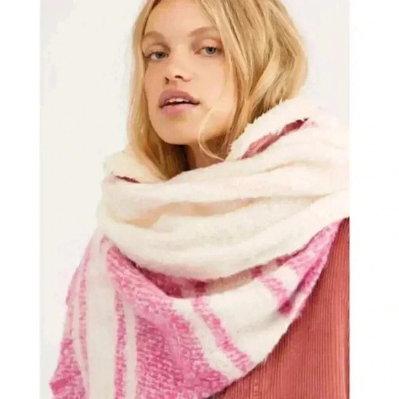Free People Gemini Plaid Blanket Scarf - Picture 1 of 2